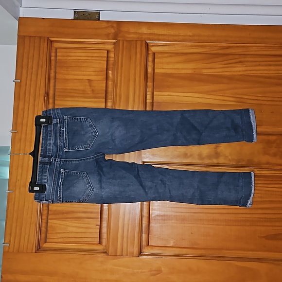 Size 7 jeans and long sleeve t-shirt - Picture 4 of 6